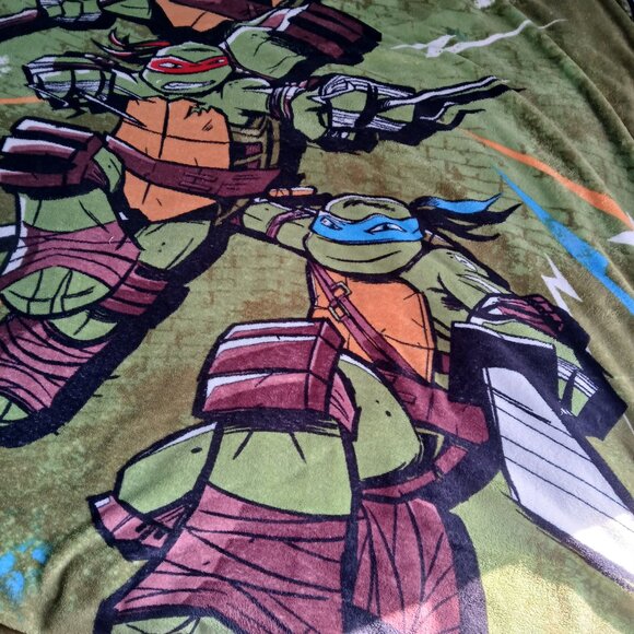 Teenage Muntant Ninja Turtles Soft Large Blanket - Picture 2 of 3
